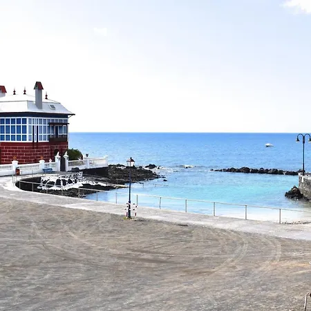 Daire El Charcon Beach-front Arrieta *