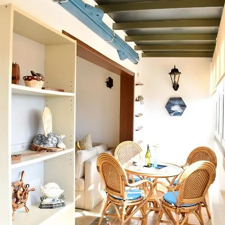El Charcon Beach-front Arrieta Daire